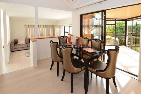 Photo of property in 8 Tenbless Court, Unsworth Heights, Auckland, 0632