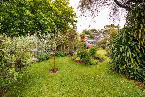Photo of property in 329 Makirikiri Road, Crofton, Marton, 4787