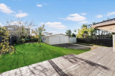 Photo of property in 16 Kohekohe Street, New Lynn, Auckland, 0600