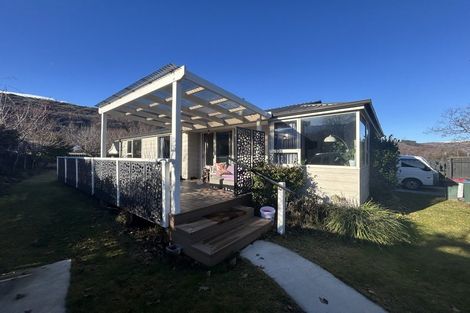 Photo of property in 81 Centennial Avenue, Arrowtown, 9302