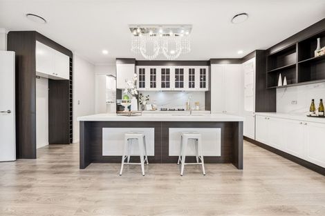 Photo of property in 21 Lime Hill Rise, Flat Bush, Auckland, 2019