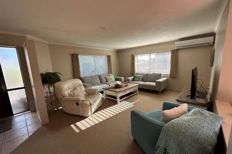 Photo of property in 19 Palm Springs Boulevard, Papamoa Beach, Papamoa, 3118