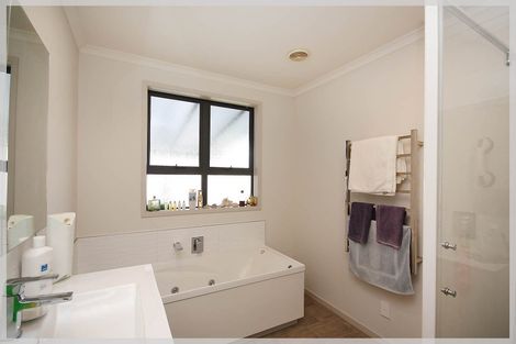 Photo of property in 25 Story Street, Foxton Beach, Foxton, 4815