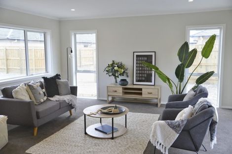 Photo of property in 60 Feist Street, Carterton, 5713