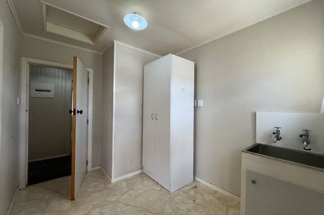 Photo of property in 11 Hunua Road, Papakura, 2110