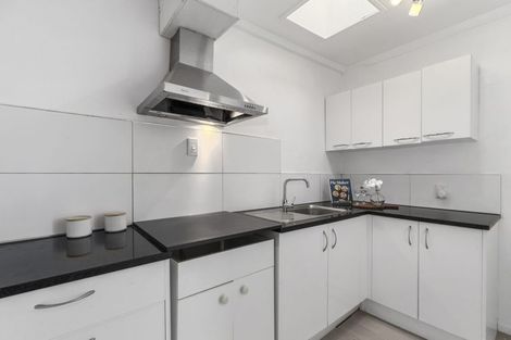 Photo of property in 5/1 Pimento Place, New Lynn, Auckland, 0600