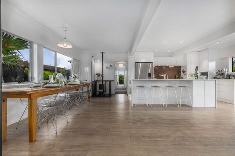 Photo of property in 23 Featherston Street, Levin, 5510