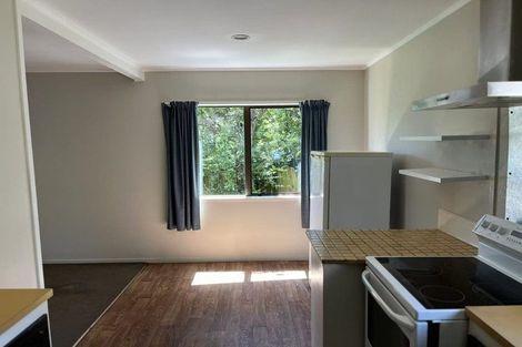 Photo of property in 28 West Harbour Drive, West Harbour, Auckland, 0618