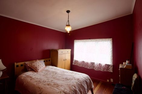 Photo of property in 2/6 Spencer Road, Pinehill, Auckland, 0632