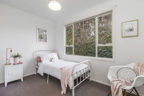 Photo of property in 2a Helga Crescent, Te Atatu Peninsula, Auckland, 0610