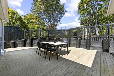 Photo of property in 16 Elliot Street, Riverhead, 0820