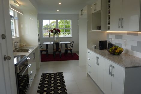 Photo of property in 14 Ferndown Avenue, Papatoetoe, Auckland, 2025
