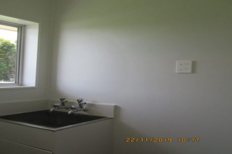 Photo of property in 3/100 Lynwood Road, New Lynn, Auckland, 0600