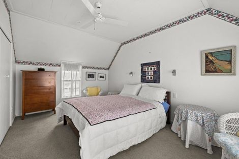 Photo of property in 43 James Cook Street, Havelock North, 4130