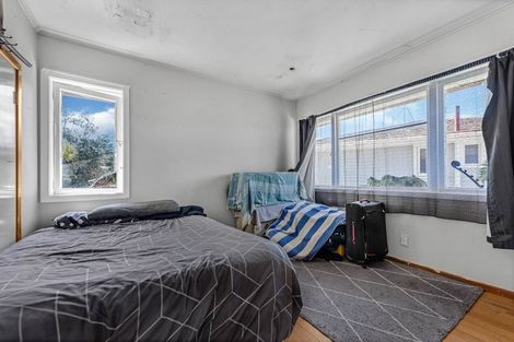 Photo of property in 87 Smythe Road, Henderson, Auckland, 0612