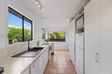 Photo of property in 99 Tamatea Road, Taupo, 3330