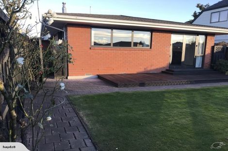 Photo of property in 5 Rhyl Place, Bryndwr, Christchurch, 8053