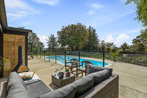 Photo of property in 7 Attwood Road, Paremoremo, Auckland, 0632