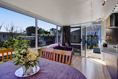 Photo of property in 80 Fulford Street, New Plymouth, 4310