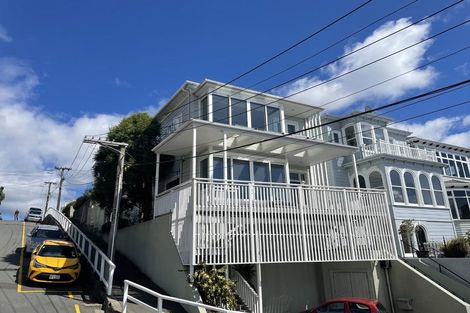 Photo of property in 5 Moeller Street, Mount Victoria, Wellington, 6011