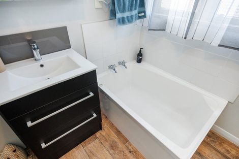 Photo of property in 26 Lincoln Street, Ashhurst, 4810