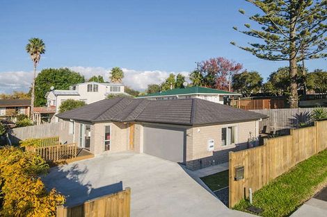 Photo of property in 85a Lynwood Road, New Lynn, Auckland, 0600