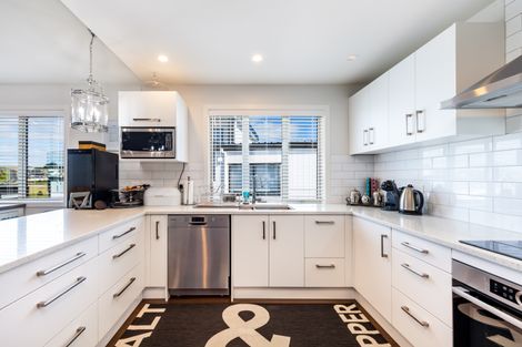 Photo of property in 97 Voyager Drive, Gulf Harbour, Whangaparaoa, 0930