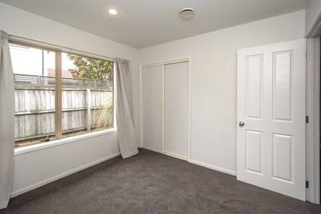 Photo of property in 8 Blarney Place, Casebrook, Christchurch, 8051