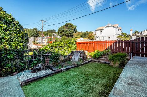 Photo of property in 10a Mersey Street, Island Bay, Wellington, 6023