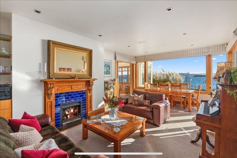 Photo of property in 7 Maire Street, Eastbourne, Lower Hutt, 5013