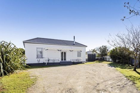 Photo of property in 176 Glover Road, Hawera, 4610