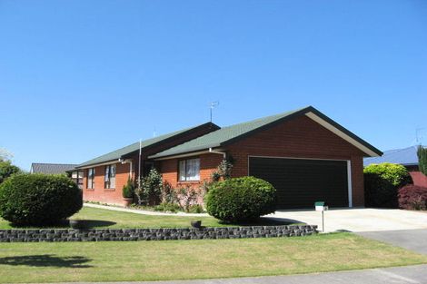 Photo of property in 2 Canon Stack Place, Kaiapoi, 7630