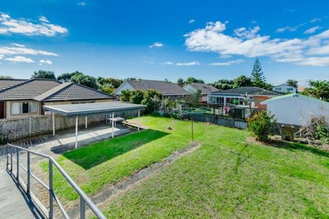 Photo of property in 19 Mahana Road, Paraparaumu Beach, Paraparaumu, 5032