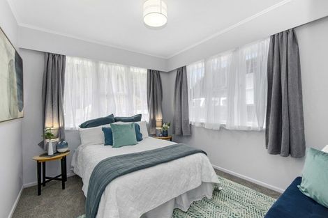 Photo of property in 2 Bella Grove, Naenae, Lower Hutt, 5011