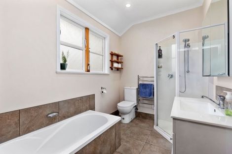 Photo of property in 17 Taita Drive, Boulcott, Lower Hutt, 5011