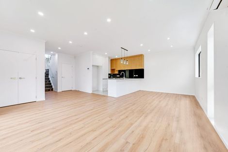 Photo of property in 180 Clevedon Road, Papakura, 2110