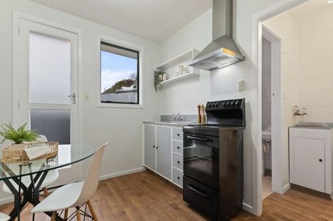 Photo of property in 4/225 Edgeware Road, Edgeware, Christchurch, 8013