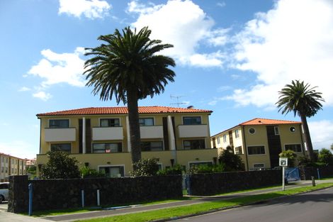 Photo of property in 2/595 Laurie Southwick Parade, Gulf Harbour, Whangaparaoa, 0930