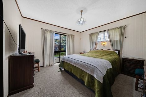 Photo of property in 11 Jessika Place, Conifer Grove, Takanini, 2112