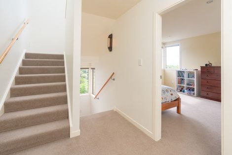 Photo of property in 23 Doris Gordon Crescent, Crofton Downs, Wellington, 6035