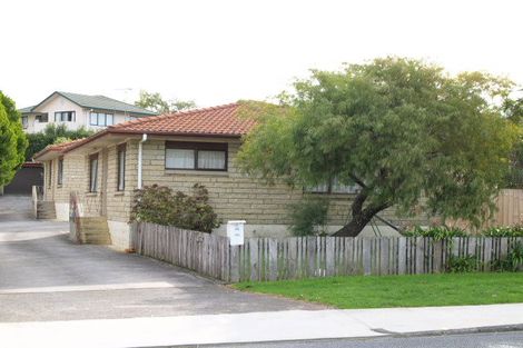Photo of property in 2/115 Wellington Street, Howick, Auckland, 2014