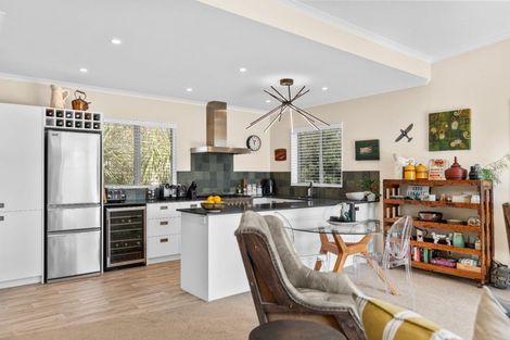 Photo of property in 15a Esther Street, Martinborough, 5711