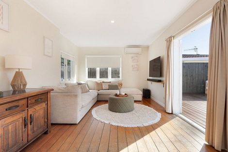 Photo of property in 2b Dalton Drive, Papamoa Beach, Papamoa, 3118