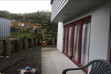 Photo of property in 10 Norma Avenue, Te Atatu South, Auckland, 0610