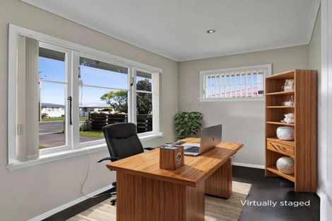 Photo of property in 124 Waihi Road, Hawera, 4610