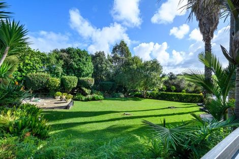 Photo of property in 49 Shelly Beach Road, Shelly Beach, Helensville, 0874