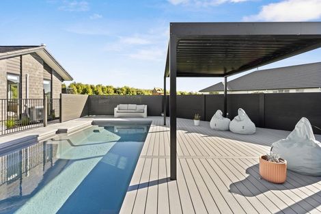 Photo of property in 15 Mike Smith Drive, Cambridge, 3434