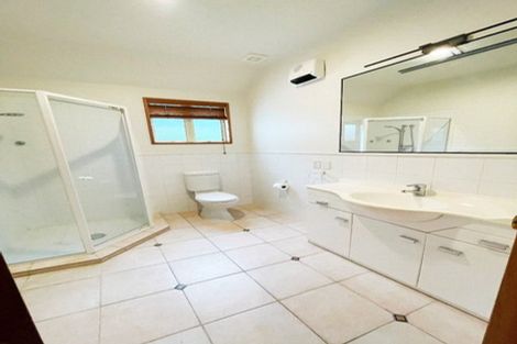 Photo of property in 27 Warman Road, Okura, Auckland, 0792