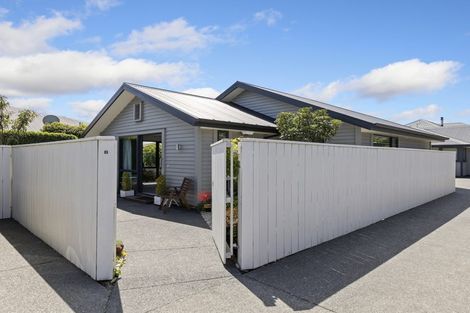 Photo of property in 72b Wilsons Road, Saint Martins, Christchurch, 8022