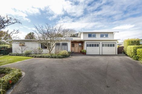 Photo of property in 4 Calder Place, Feilding, 4702